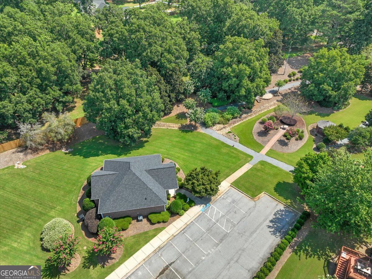 293 Prominent Loop Property Photo 10