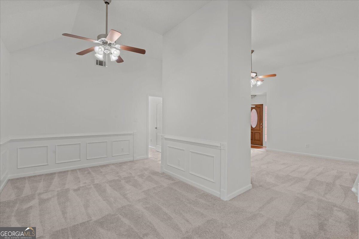 293 Prominent Loop Property Photo 25