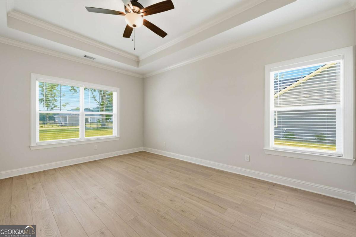 93 Ennis Road Property Photo 19