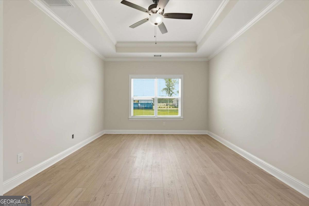 93 Ennis Road Property Photo 20