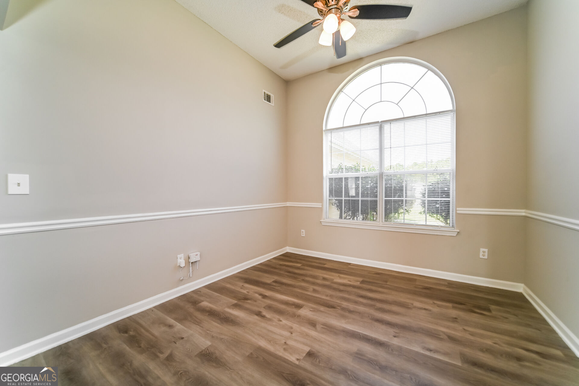 505 Vaughan Valley View Property Photo 10