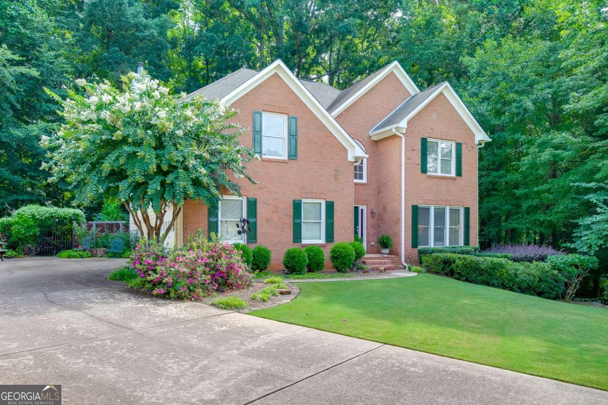 651 Sweetfern Lane Property Photo 2
