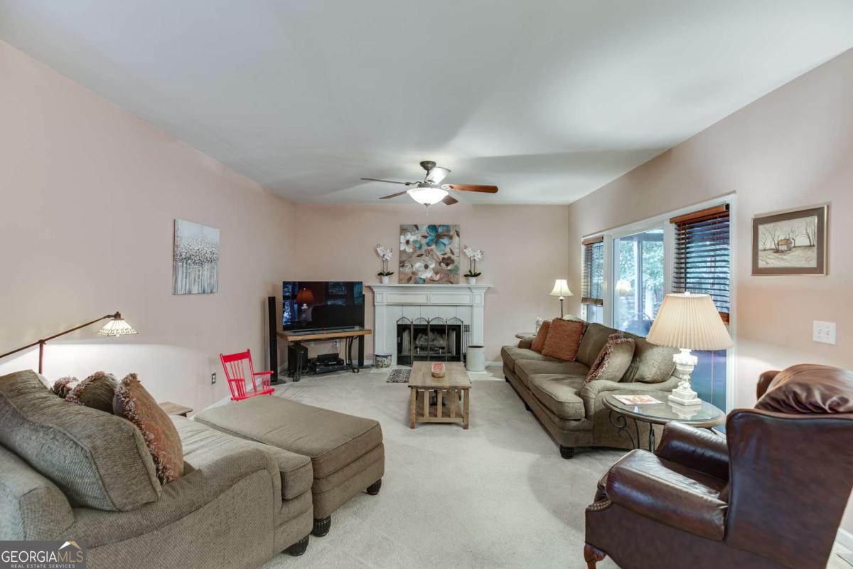 651 Sweetfern Lane Property Photo 3