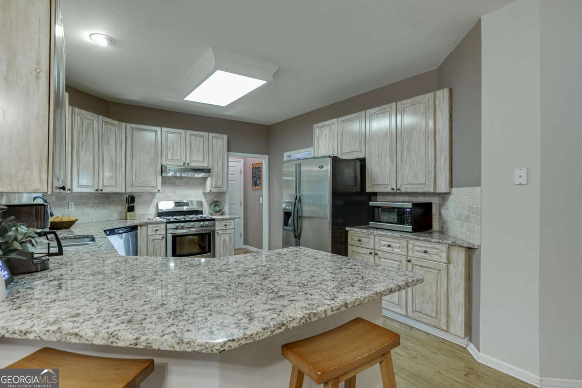 651 Sweetfern Lane Property Photo 7