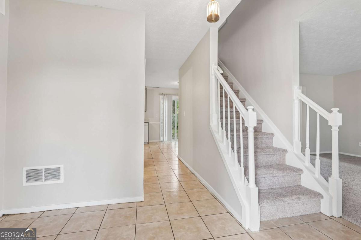4701 Valley Ridge Drive Property Photo 7
