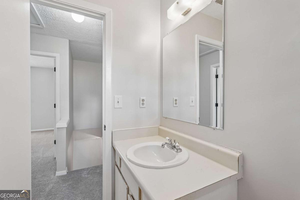 4701 Valley Ridge Drive Property Photo 28