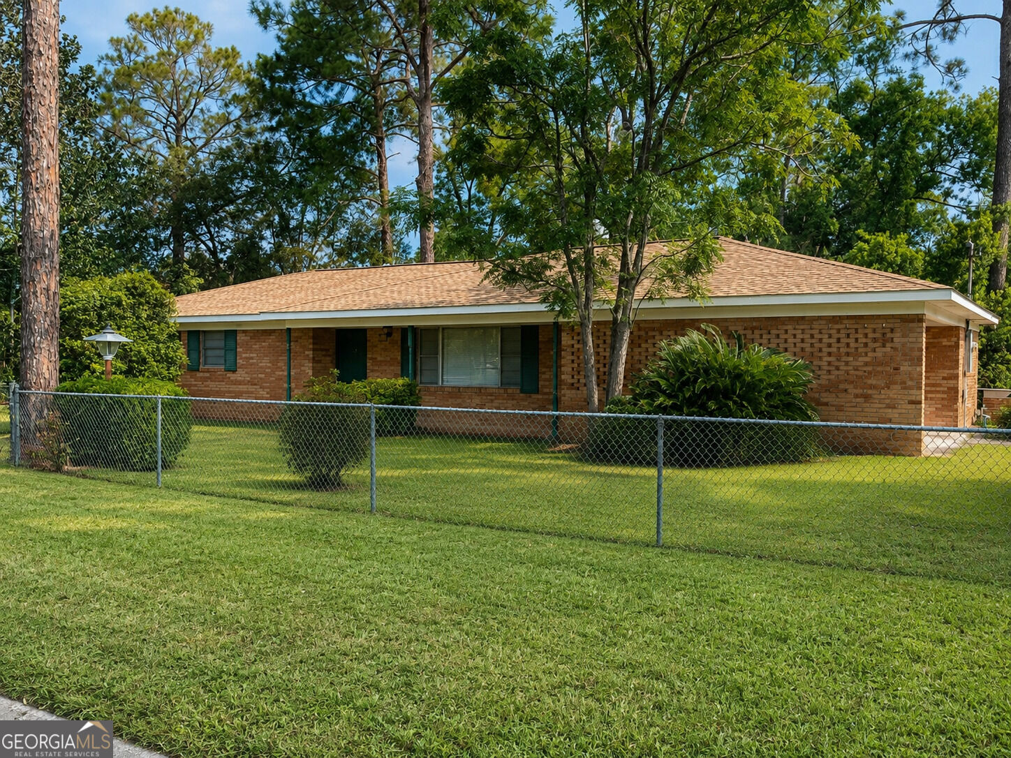 2100 Ben Hill Avenue Property Photo 1