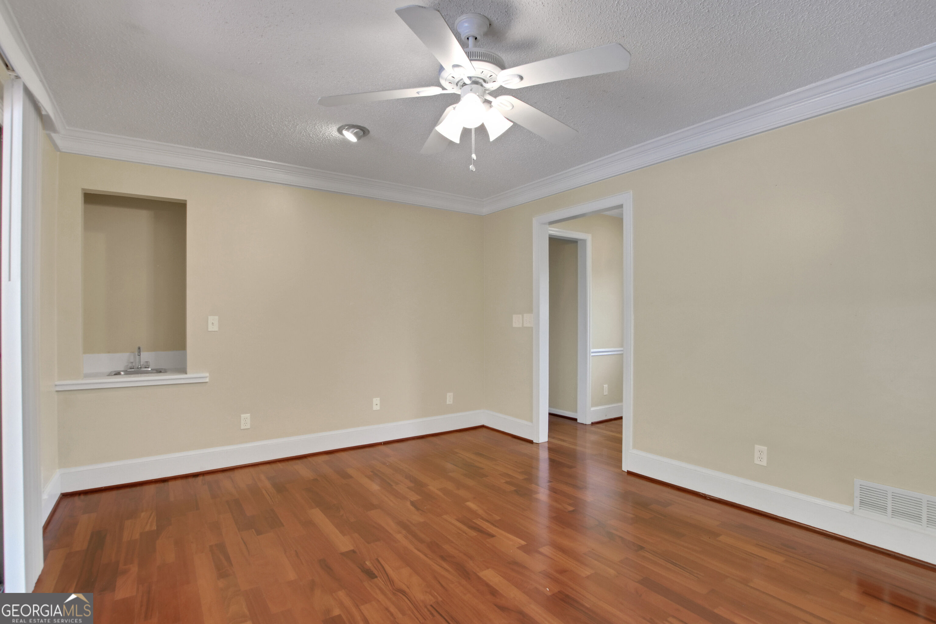2020 Heatherdale Lane Sw Property Photo 6
