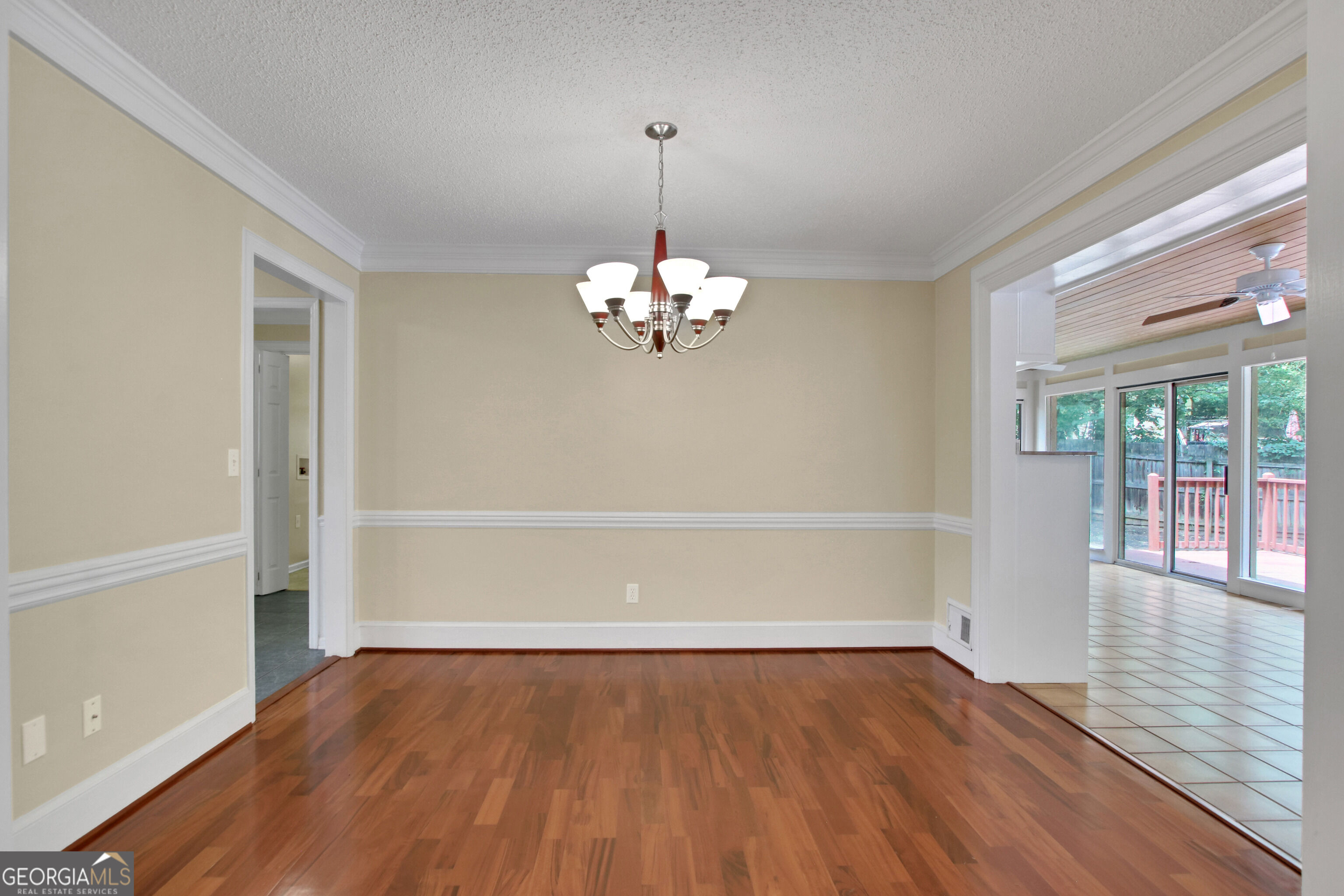 2020 Heatherdale Lane Sw Property Photo 8