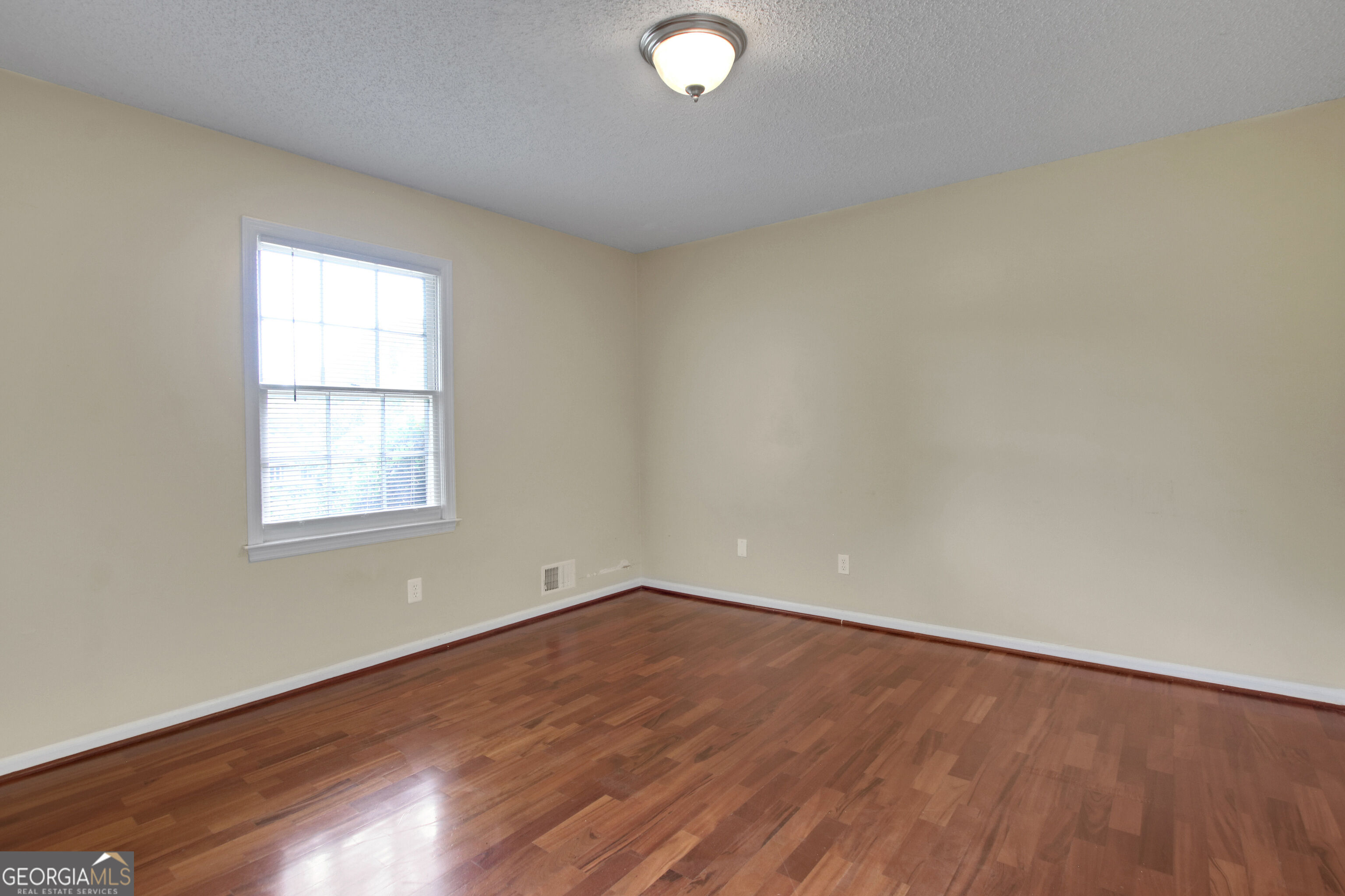 2020 Heatherdale Lane Sw Property Photo 19