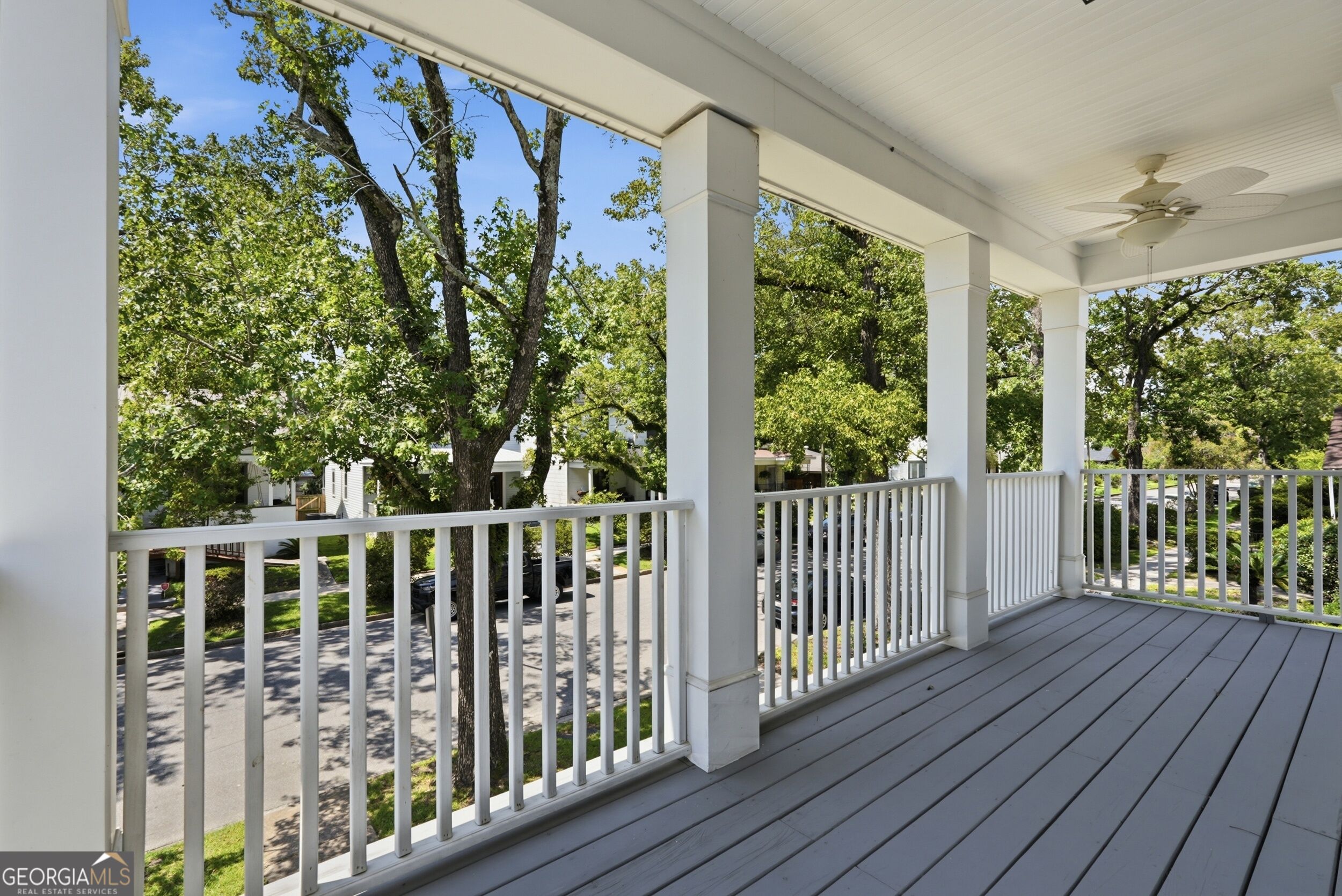 766 E Park Avenue Property Photo 21