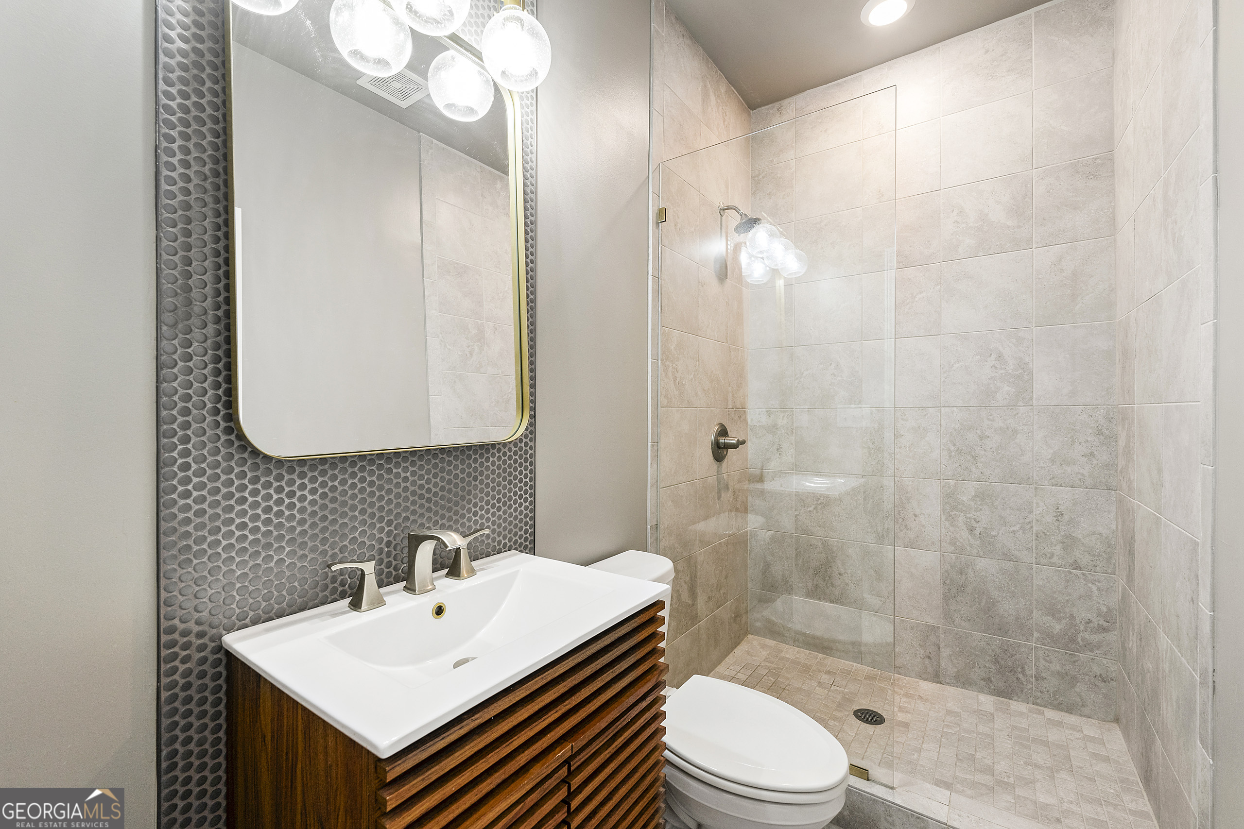985 Shelnutt Drive Property Photo 12