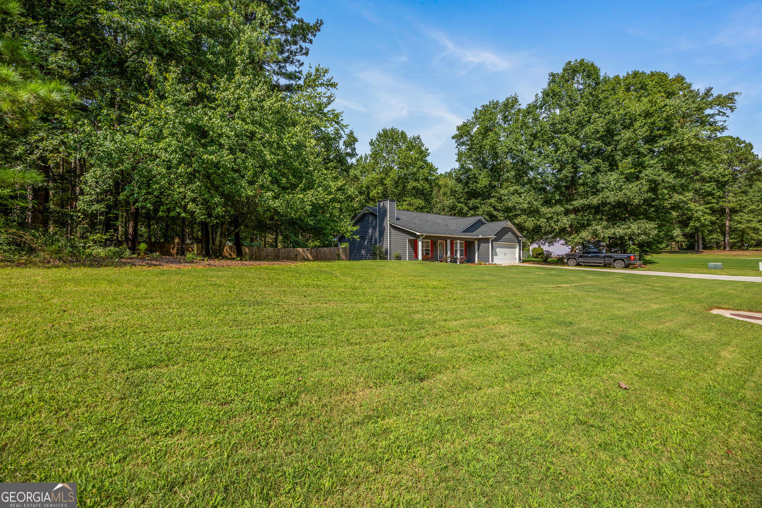 469 Cedar Trail Property Photo 2