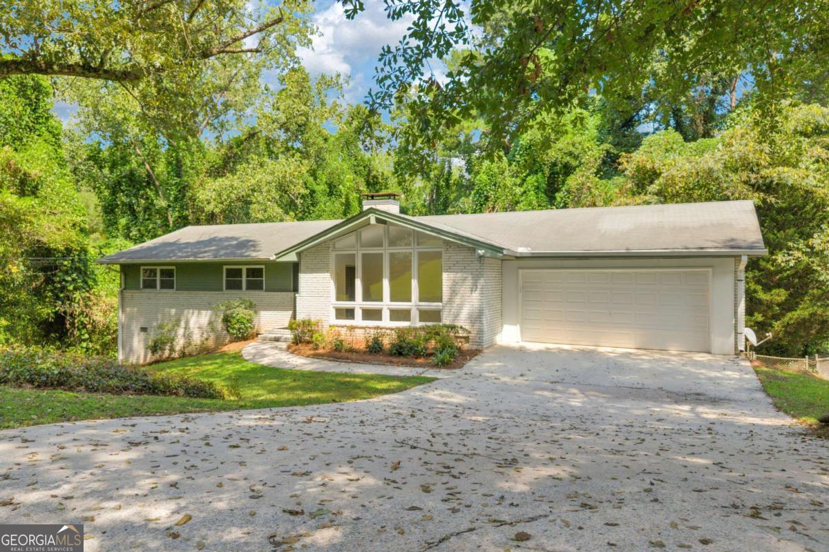 982 Yemassee Trail Property Photo 3