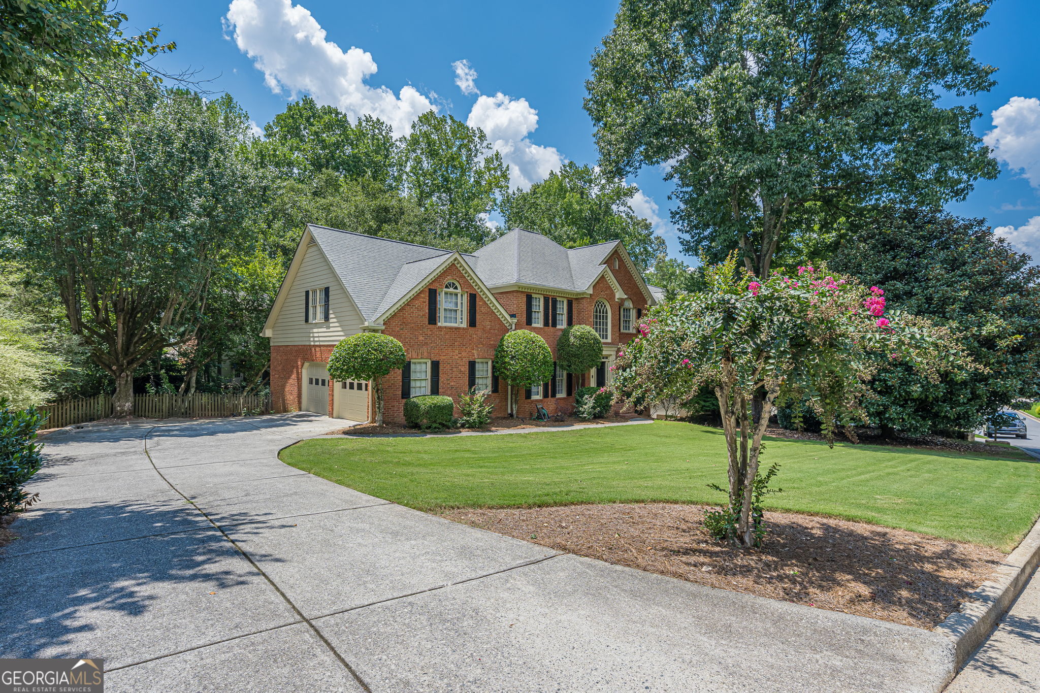 5535 Grove Point Road Property Photo 4