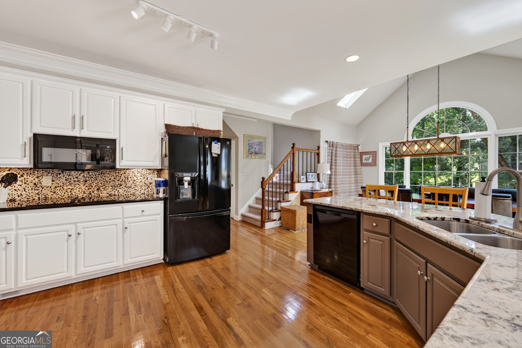 5535 Grove Point Road Property Photo 22