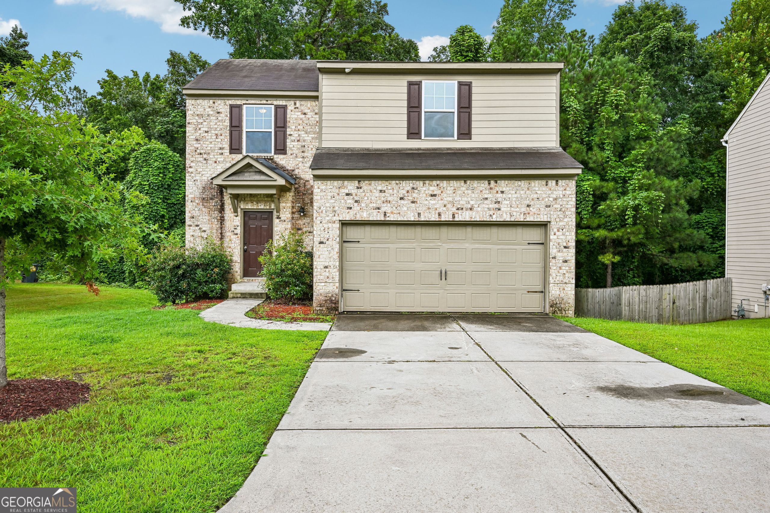 203 Scotland Drive Property Photo 1
