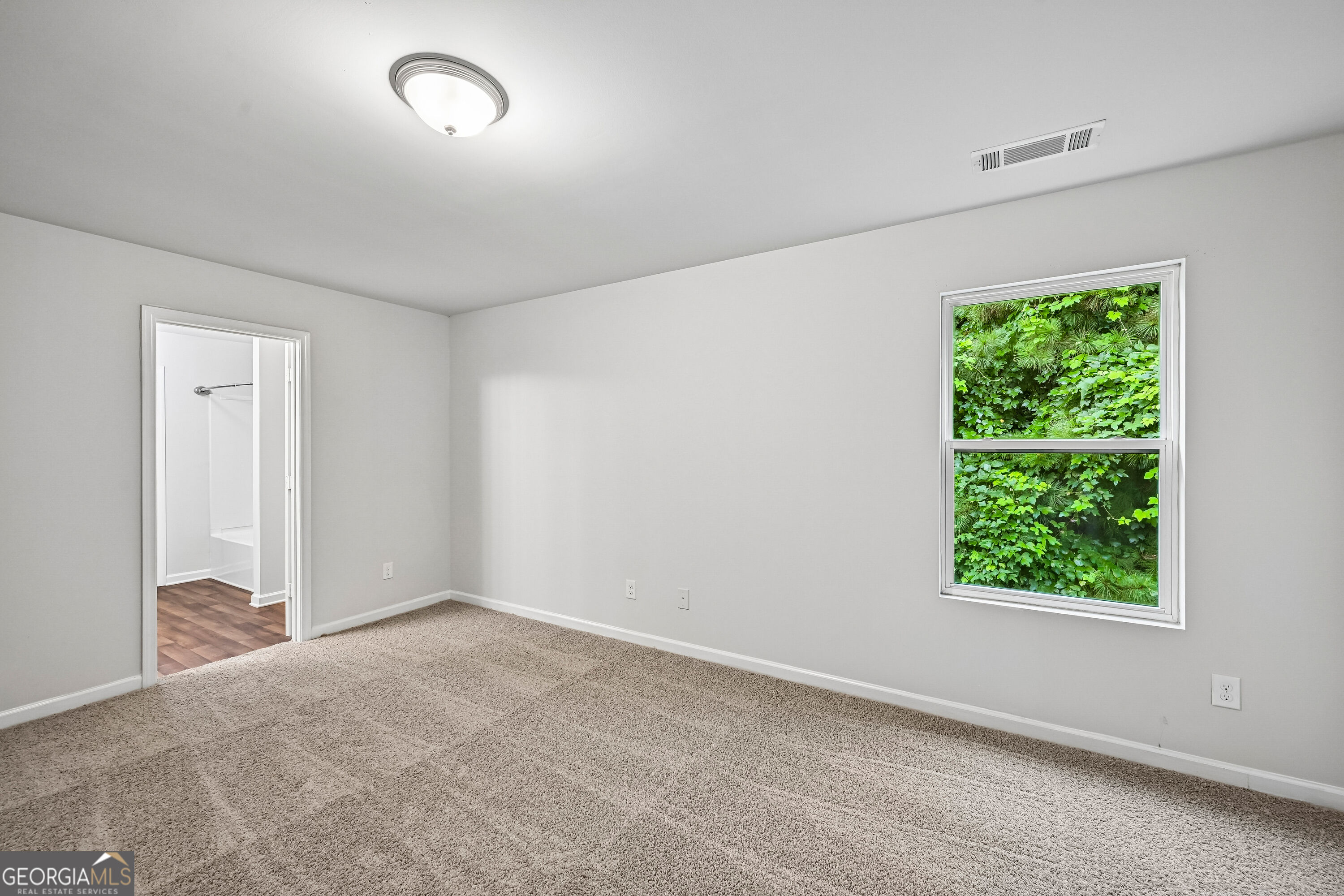 203 Scotland Drive Property Photo 28