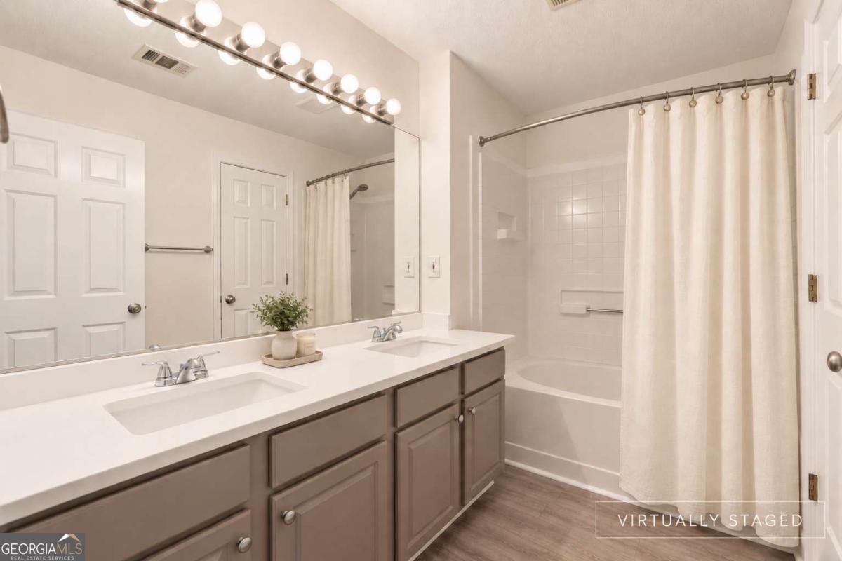 10915 Wittenridge Drive Property Photo 20