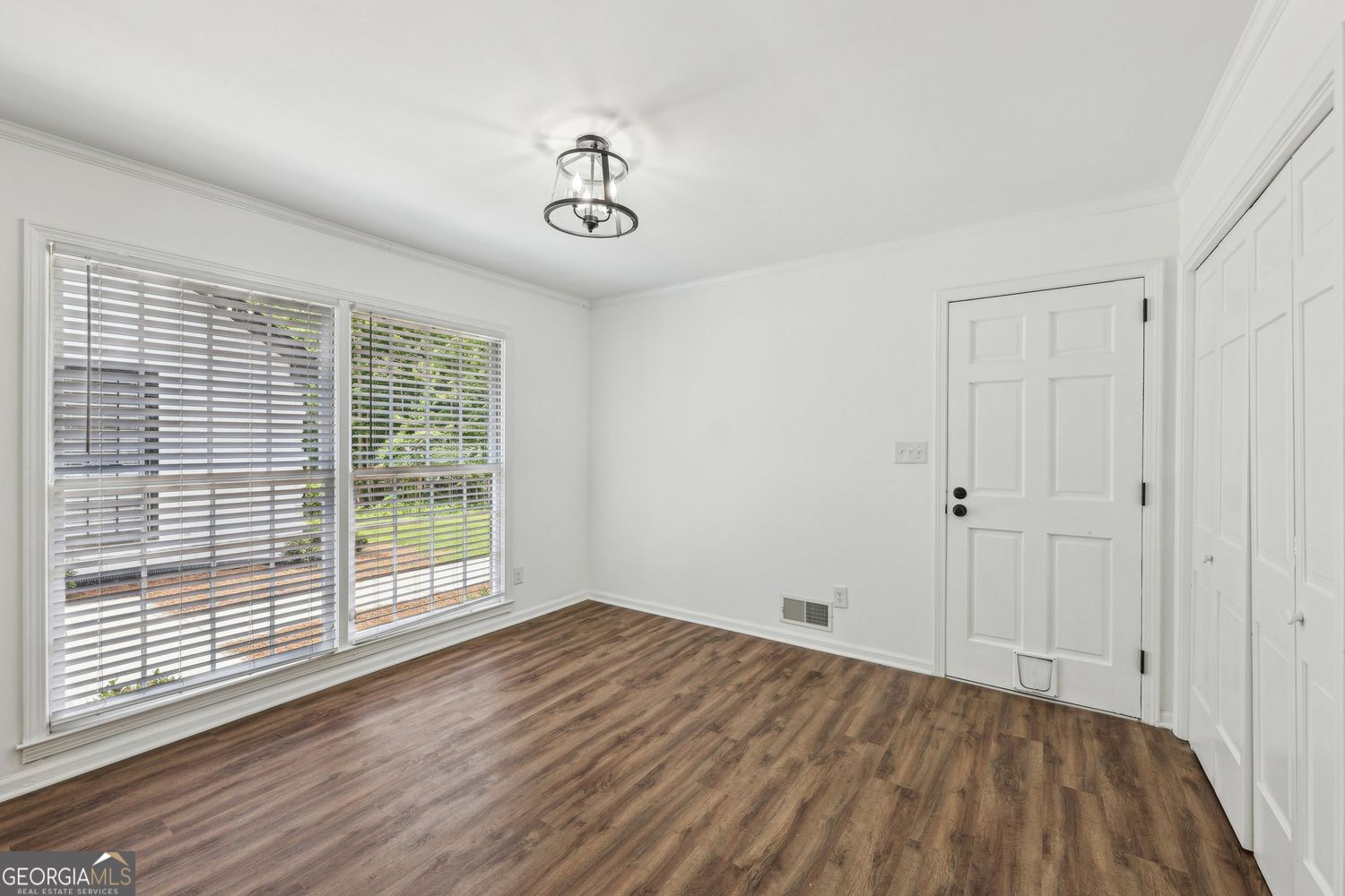 2725 Glendale Drive Ne Property Photo 18