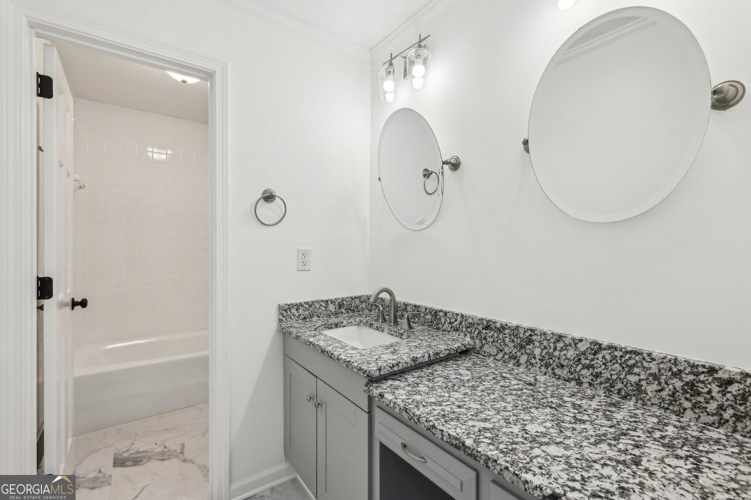 2725 Glendale Drive Ne Property Photo 25