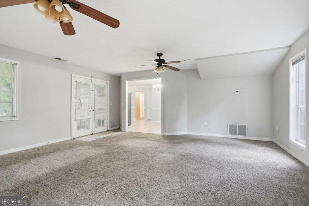 1499 Saint Dunstans Road Property Photo 12