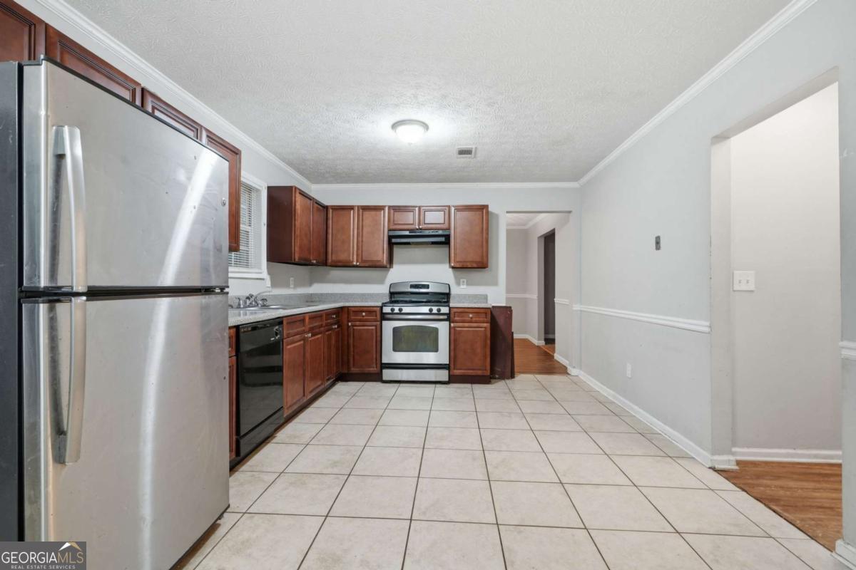 1499 Saint Dunstans Road Property Photo 14