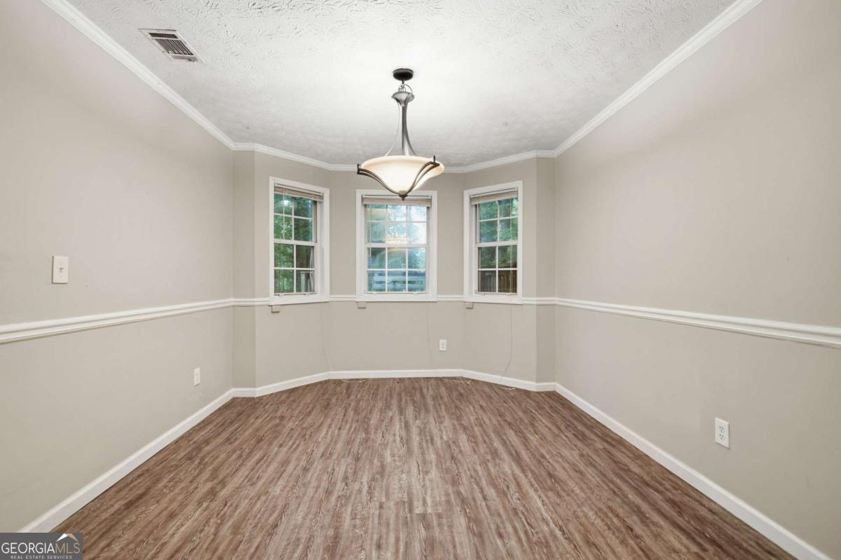 1499 Saint Dunstans Road Property Photo 18