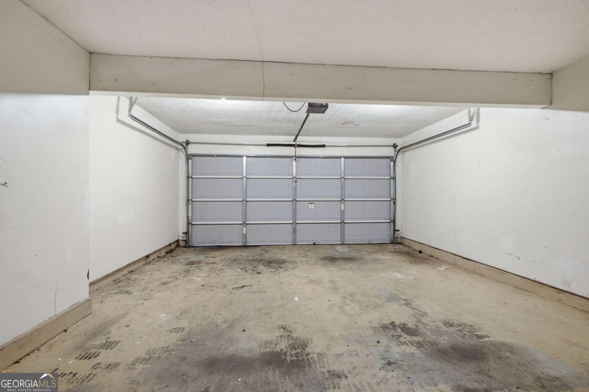 1499 Saint Dunstans Road Property Photo 34
