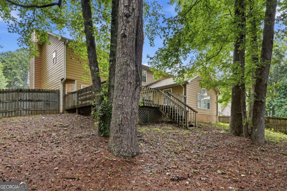 1499 Saint Dunstans Road Property Photo 40