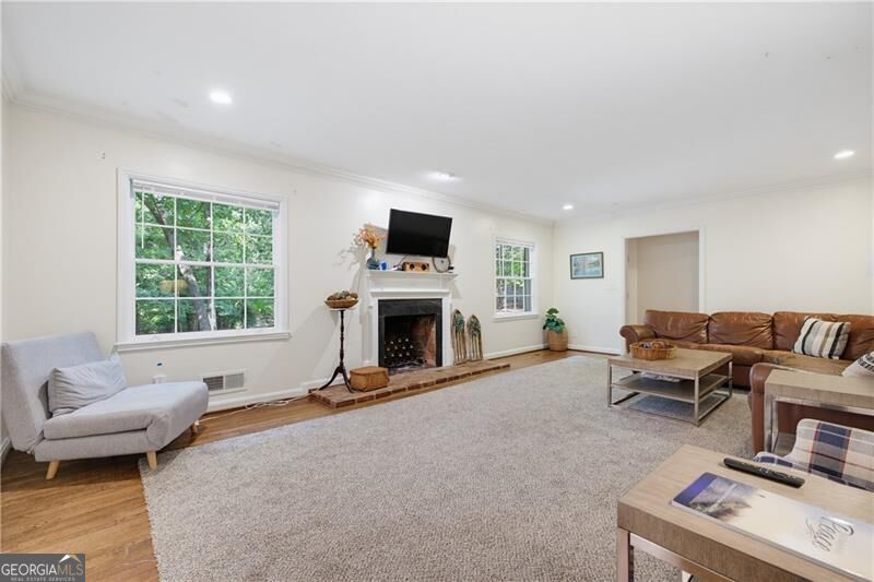 4715 Ridgeview Road Property Photo 8