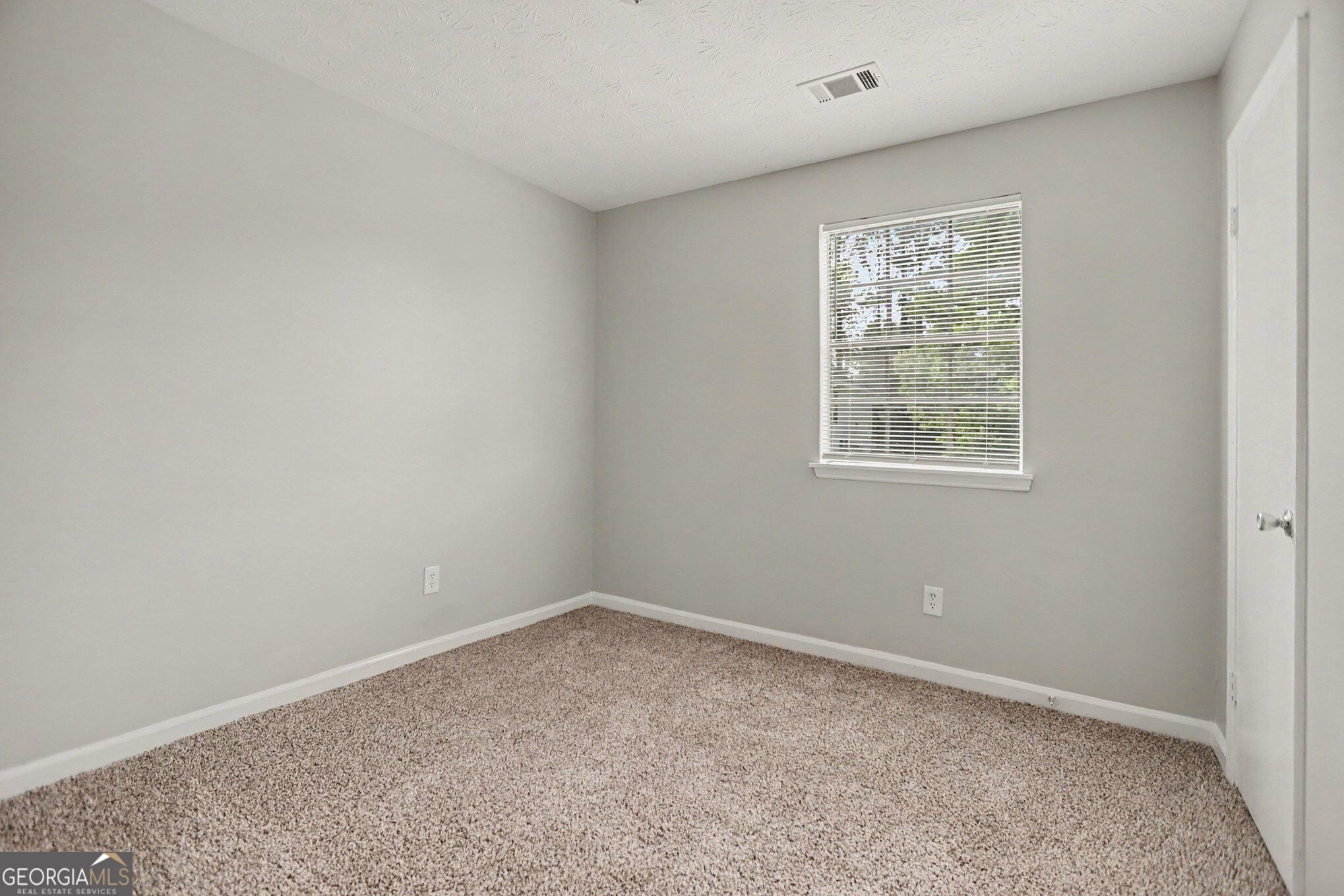 706 Durham Crossing Property Photo 16