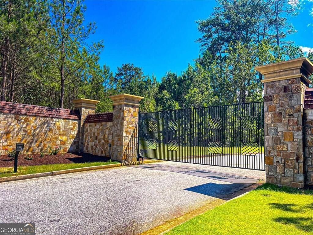 4209 Giverny Boulevard Property Photo 6