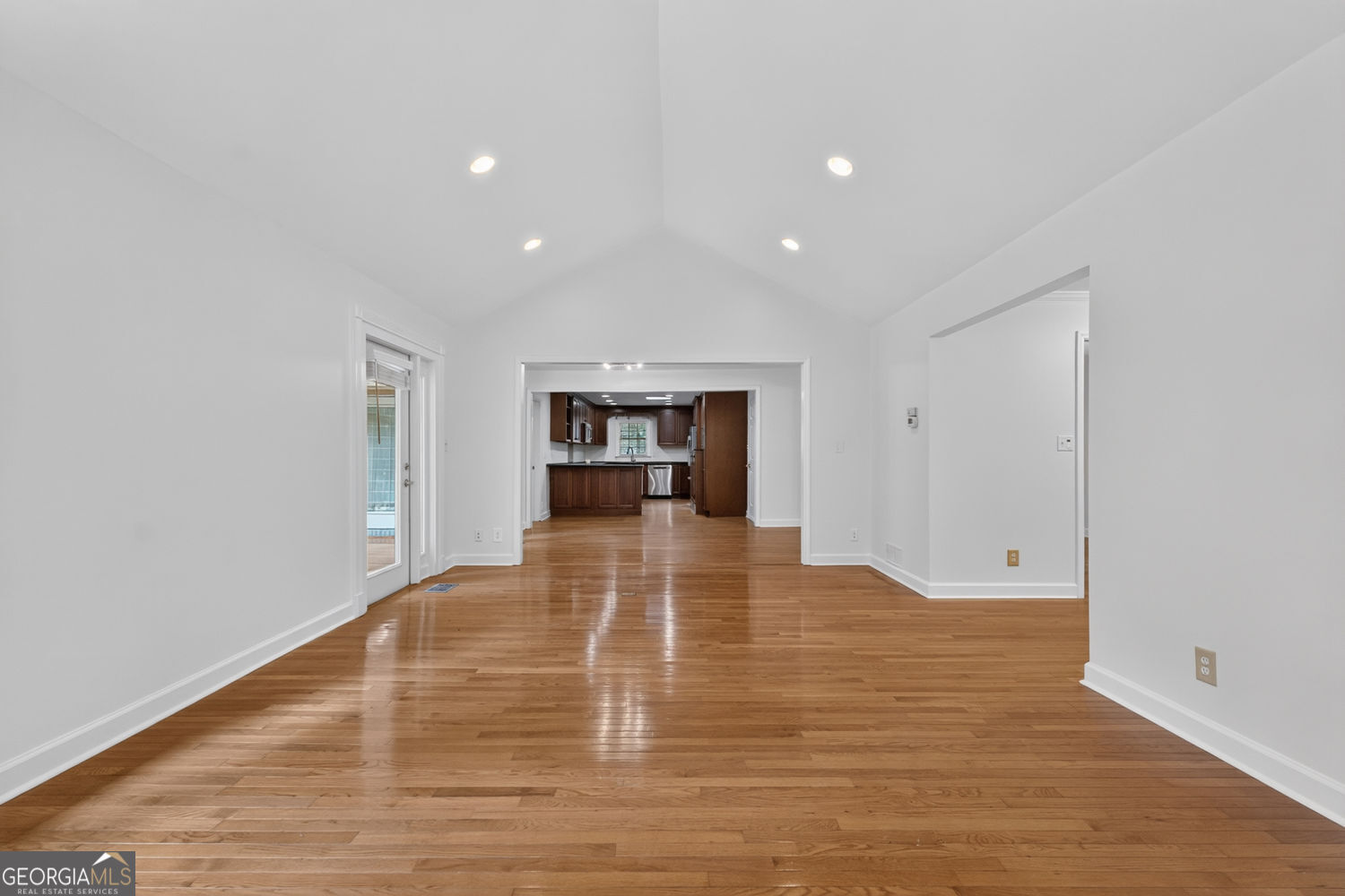 415 Forest Hills Drive Property Photo 8