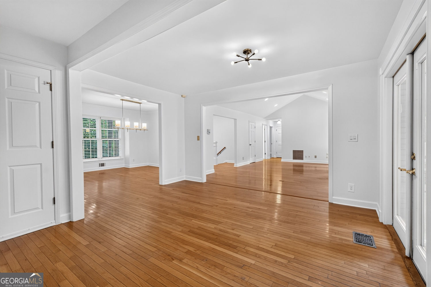 415 Forest Hills Drive Property Photo 25