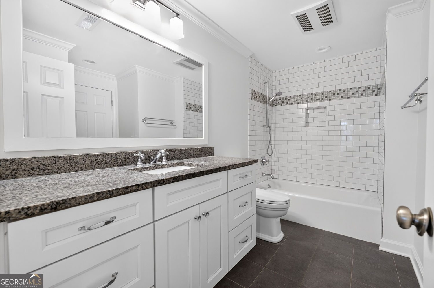 415 Forest Hills Drive Property Photo 44