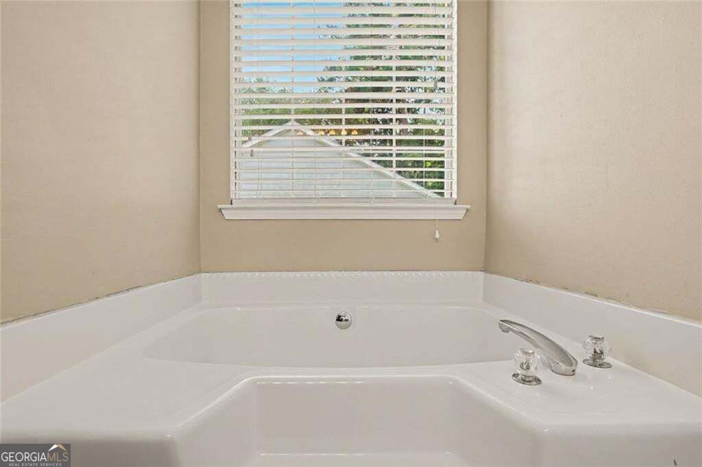 2809 Mill Lake Way Property Photo 11