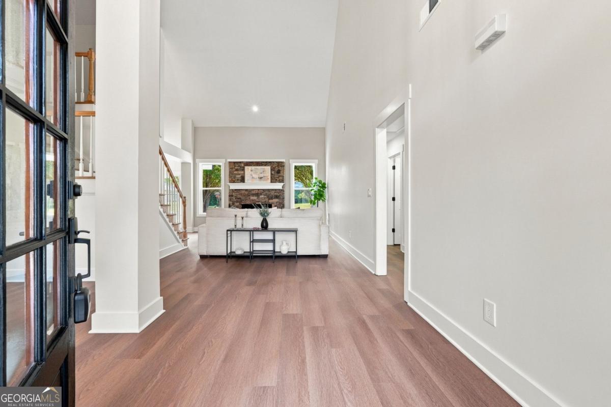 1950 Harvest Way Property Photo 4