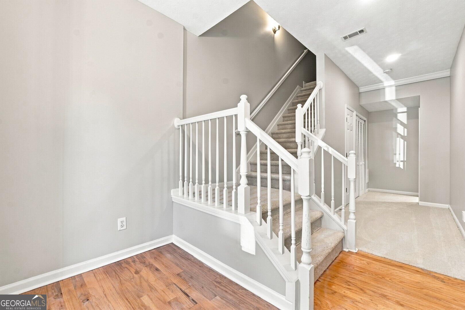 3684 Lantern Walk Lane Property Photo 5