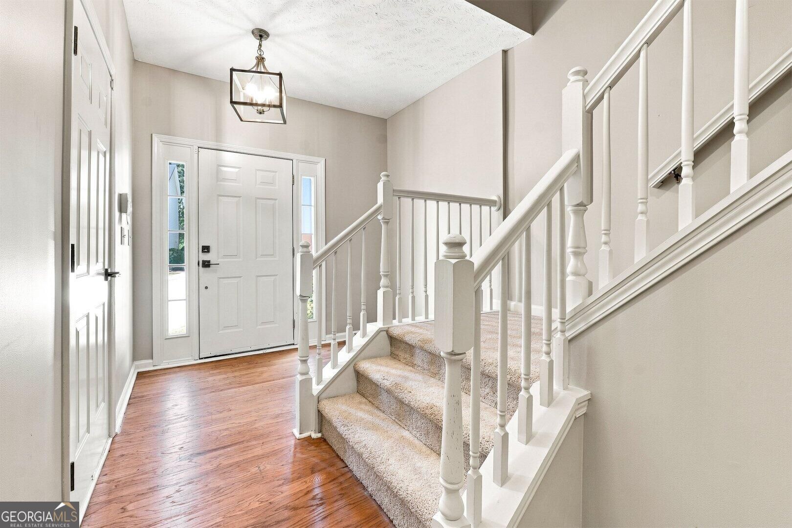 3684 Lantern Walk Lane Property Photo 6