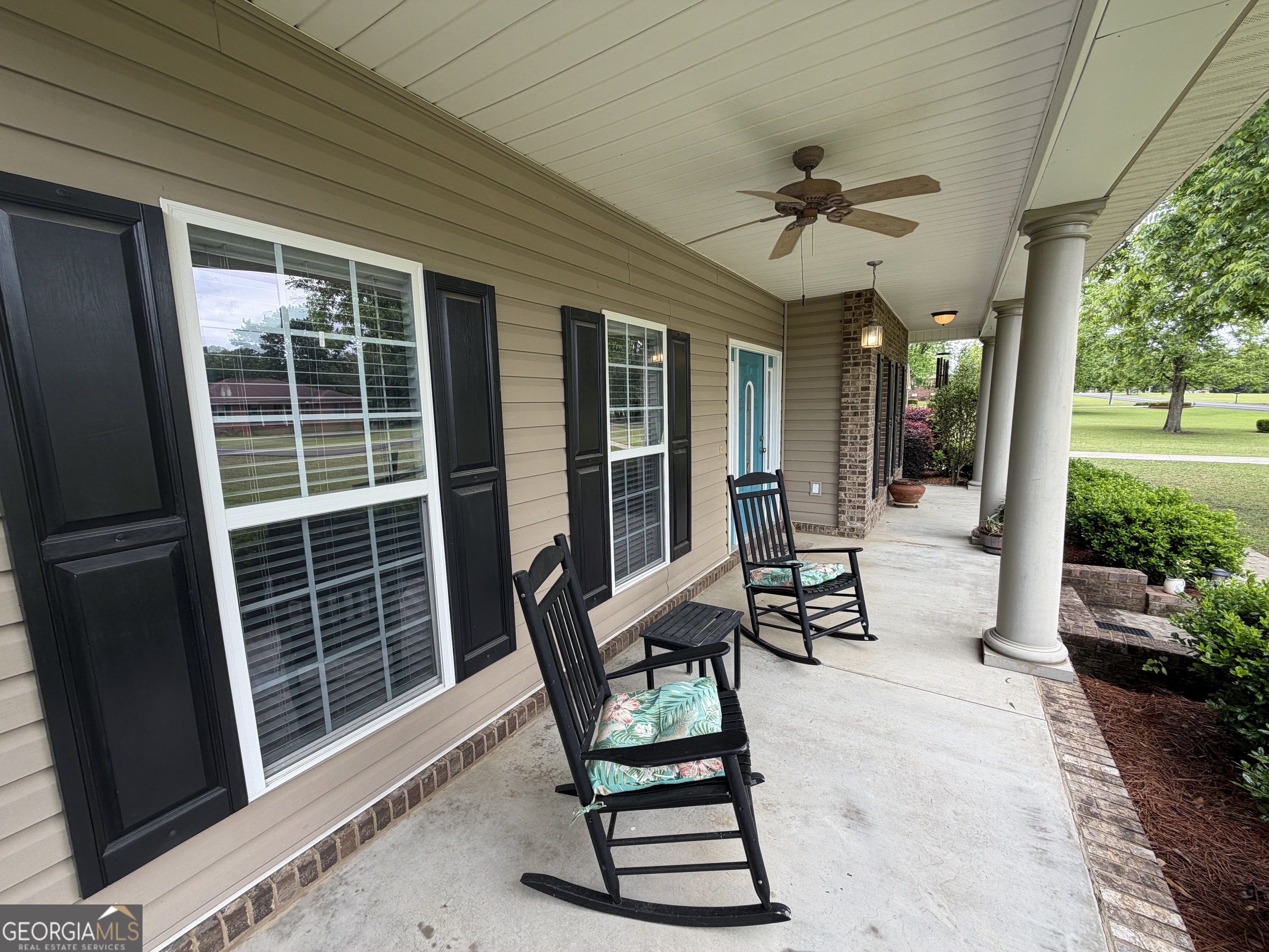 414 Parklane Drive Property Photo 4