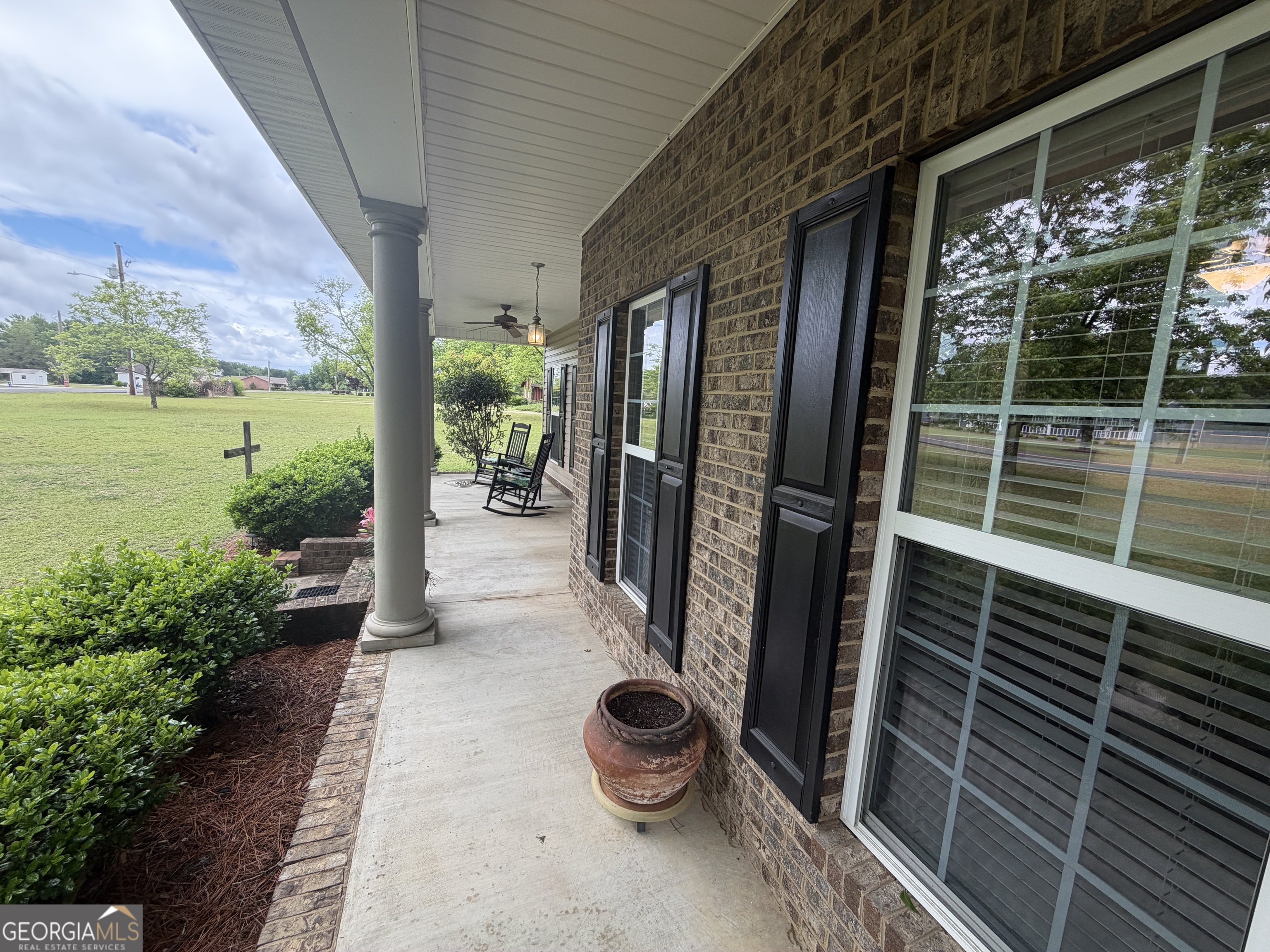 414 Parklane Drive Property Photo 6