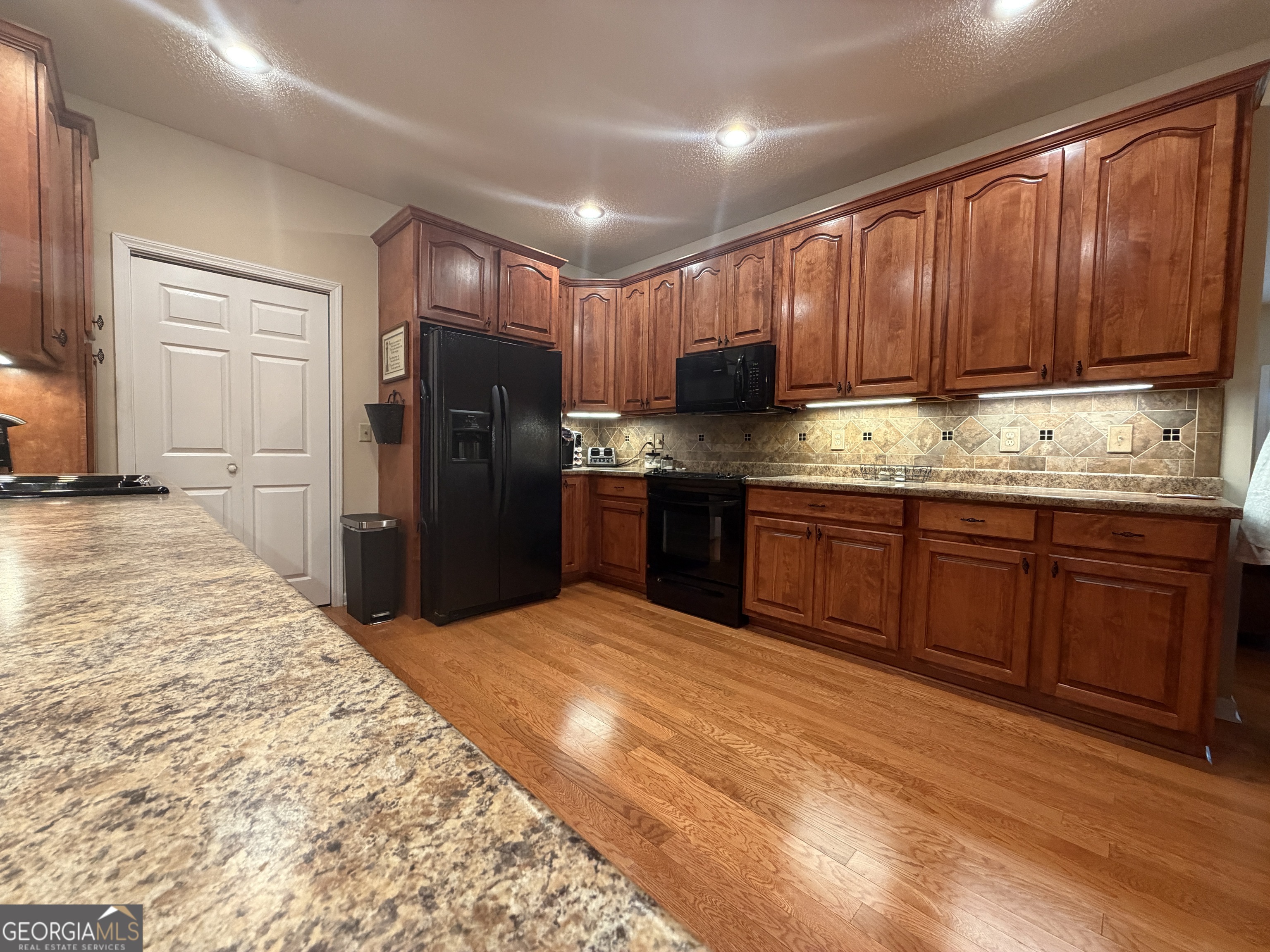 414 Parklane Drive Property Photo 11