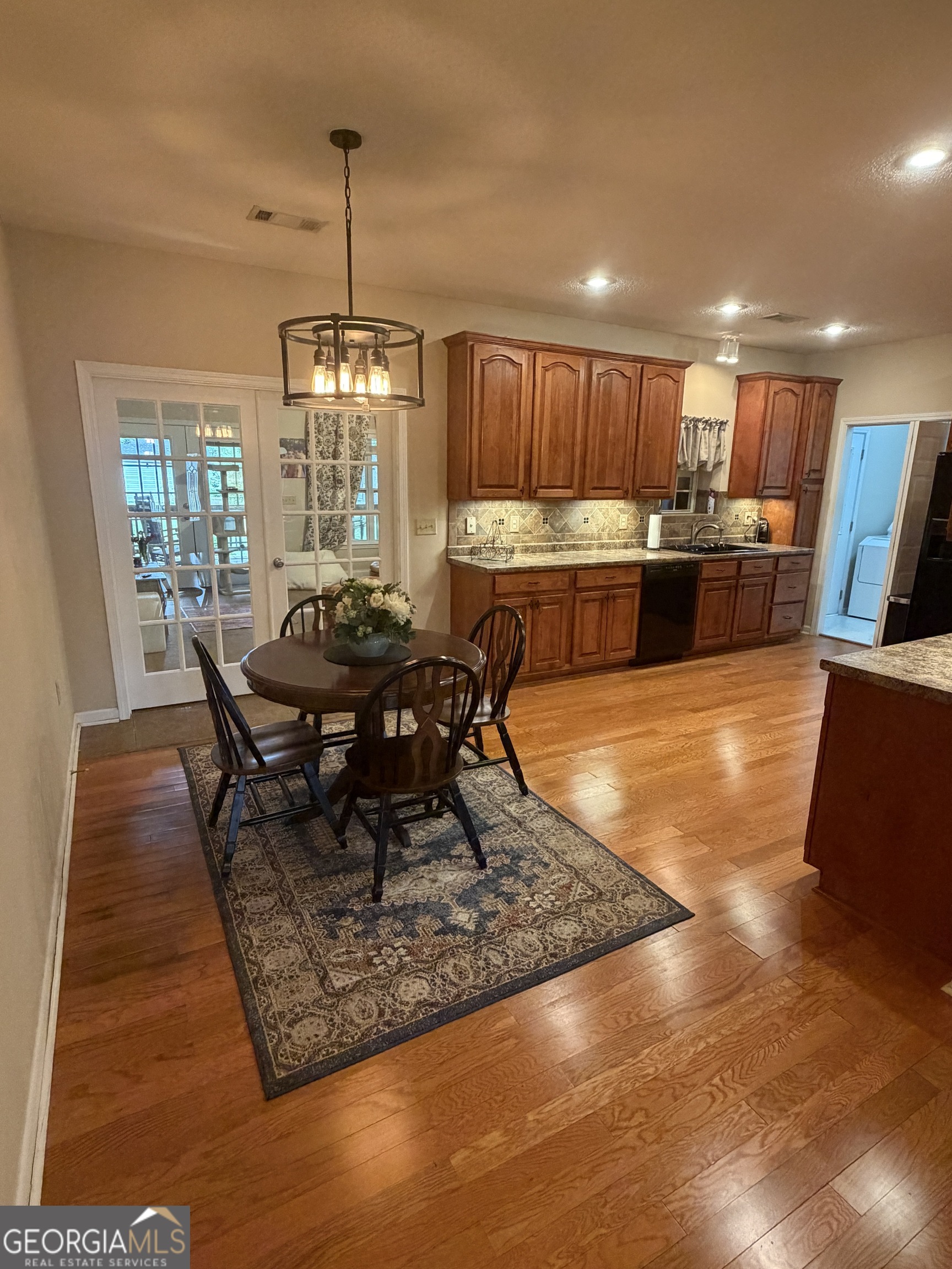 414 Parklane Drive Property Photo 18