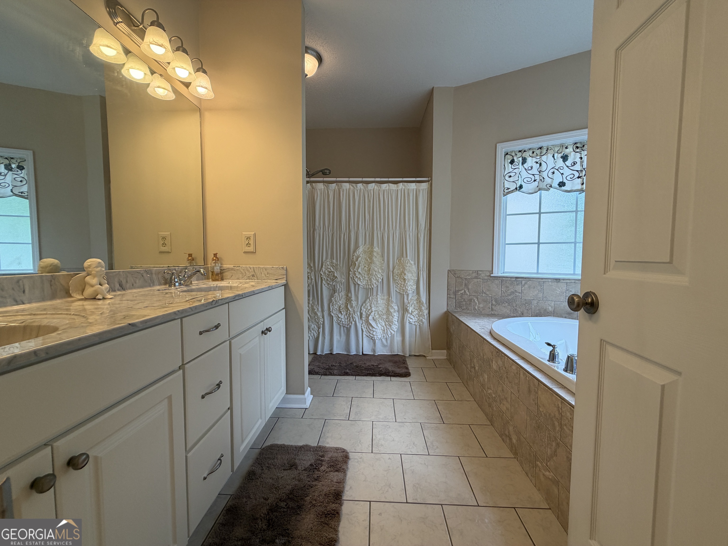 414 Parklane Drive Property Photo 21