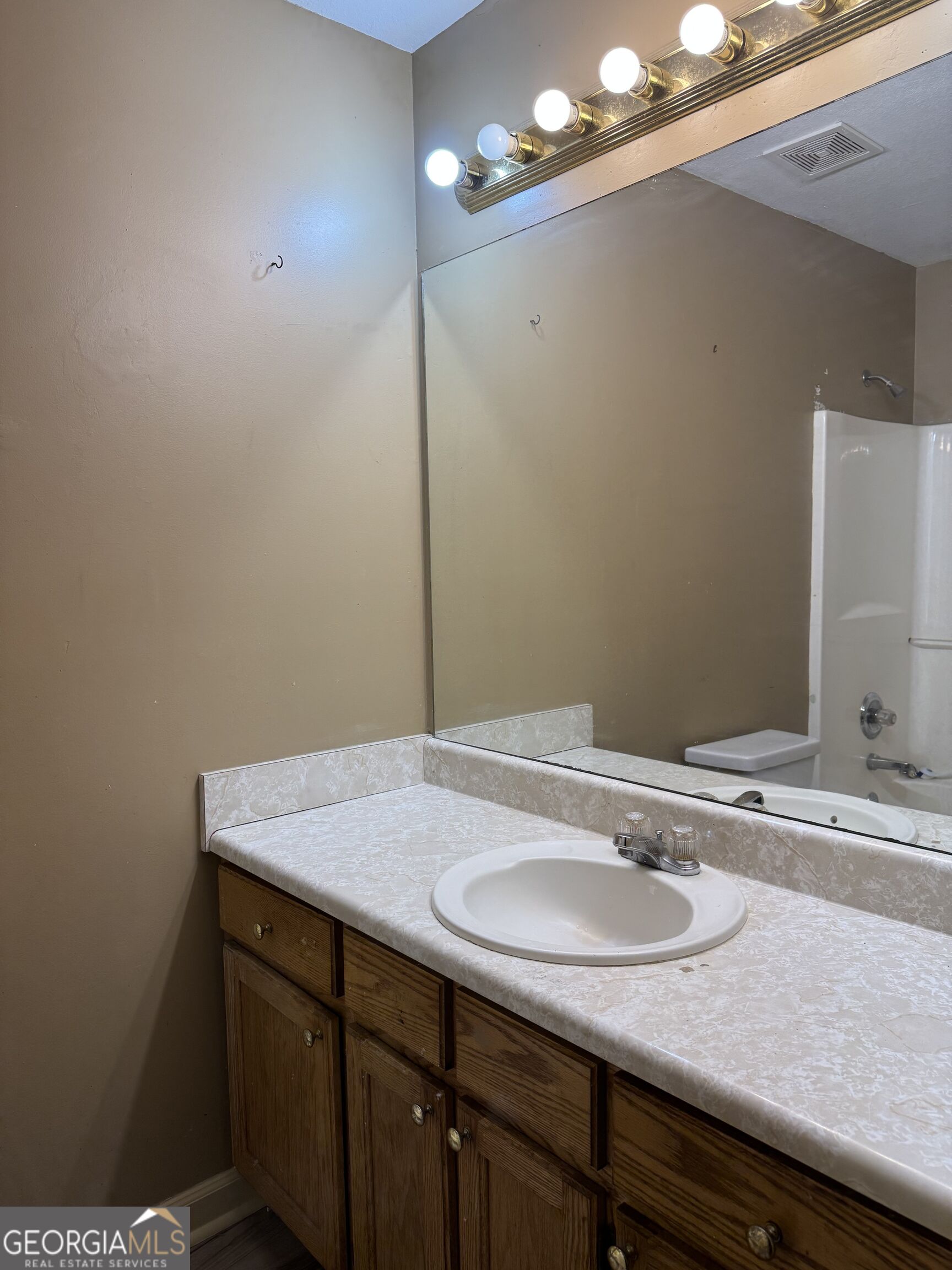 112 Wilder Way Property Photo 6
