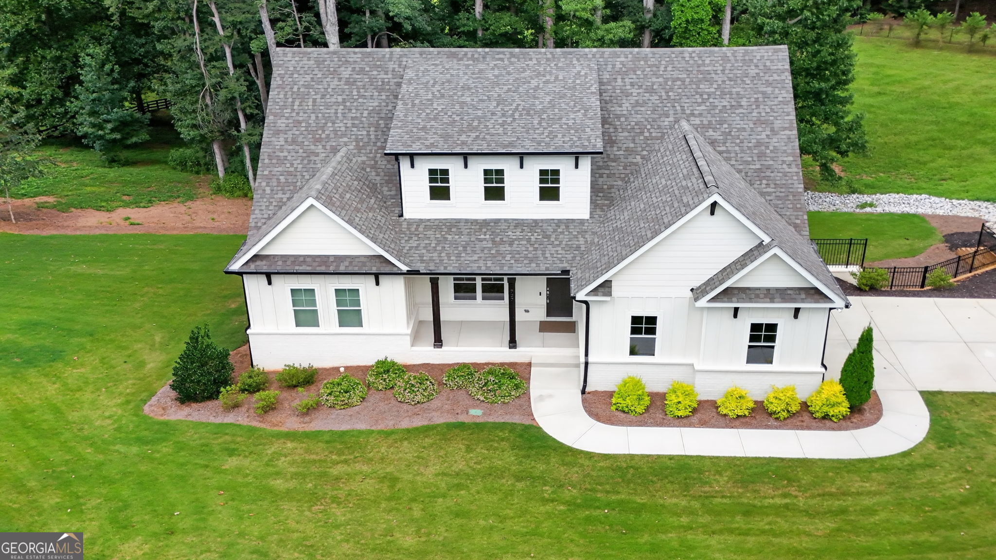 727 Old Collins Road Property Photo 7
