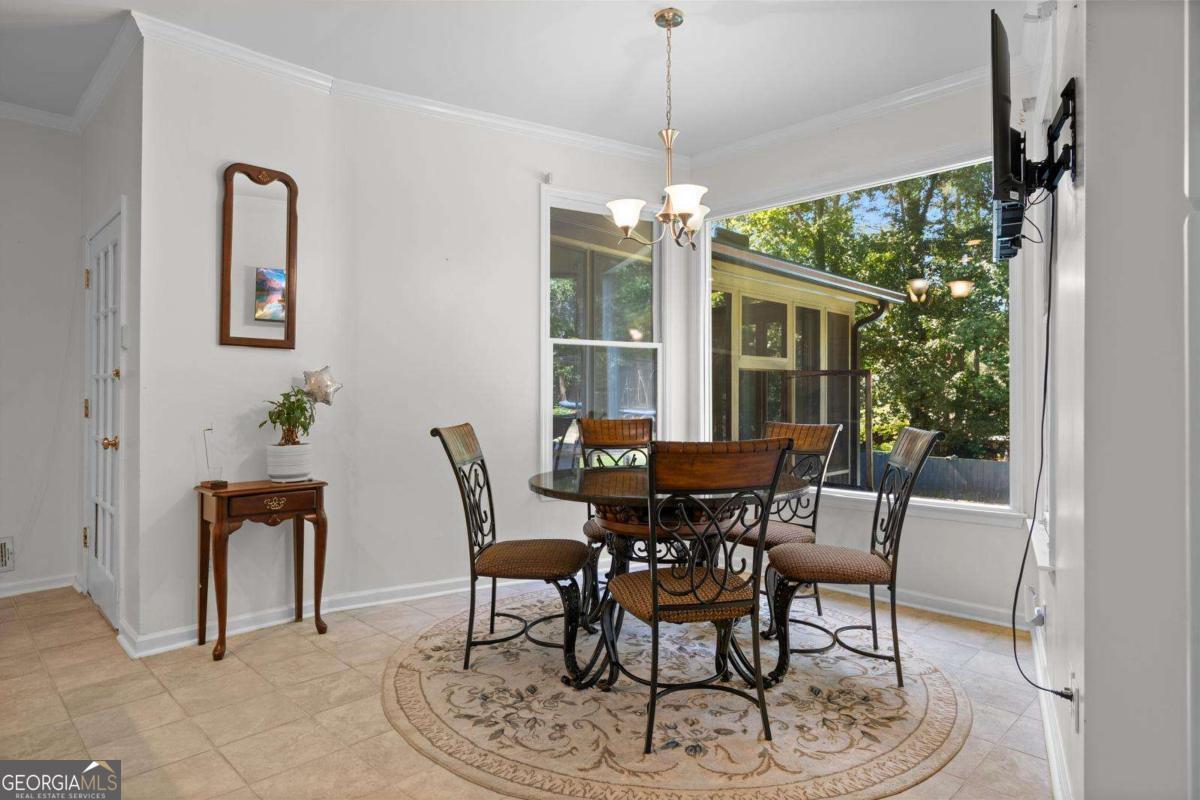 10560 Haynes Bridge Road Property Photo 10