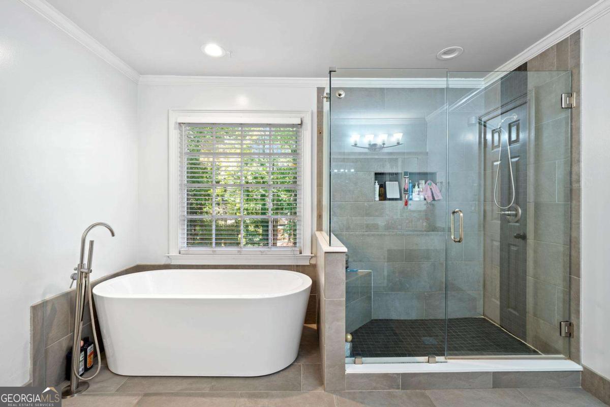 10560 Haynes Bridge Road Property Photo 22