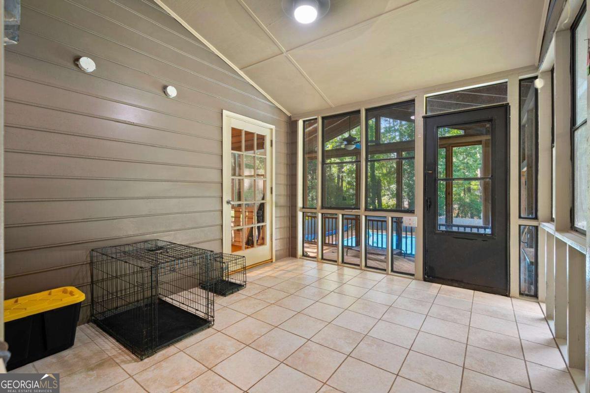 10560 Haynes Bridge Road Property Photo 37